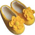 :  - Тапочки войлочные желтые с цветком. Размер 21 см