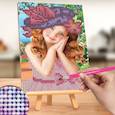 :  - Алмазная вышивка на подставке "Девочка", 13x19 см