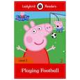 russische bücher:  - Playing Football (PB) + downloadable audio